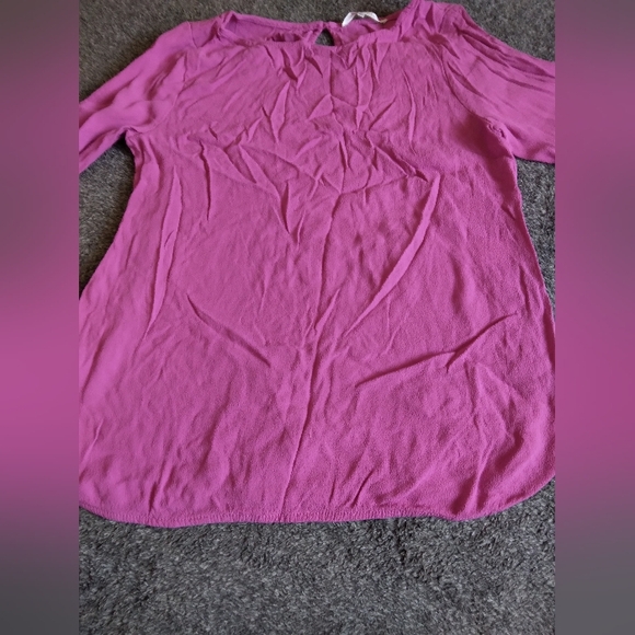 Ladies Medium top - Picture 2 of 9